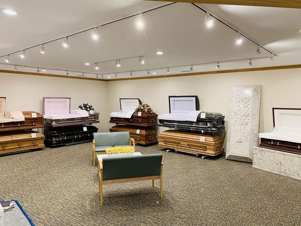 Caldwell Parrish Funeral Home And Crematory - Winterset Chapel Services