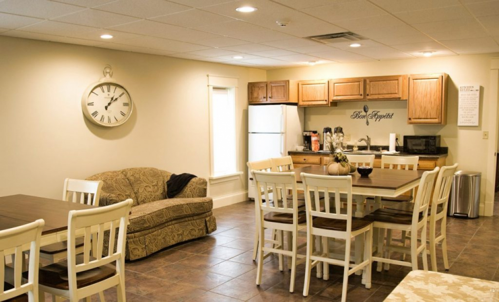 Armes-Hunt Funeral Home & Cremation Services - College Park Chapel