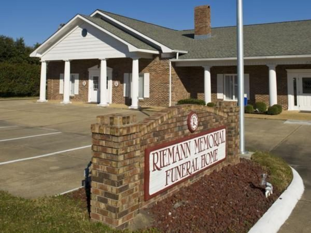 Riemann Family Funeral Homes - Biloxi Obituaries & Services In Biloxi, Ms