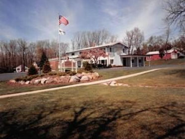 Lewis E. Wint and Son Funeral Home - Clarkston