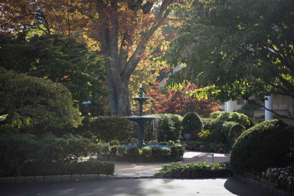 Miles Funeral Home - Holden Obituaries & Services In Holden, Ma